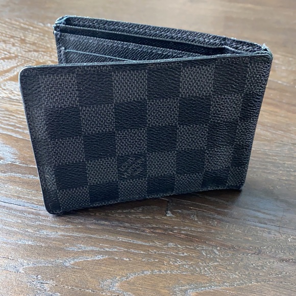 Authentic Louis Vuitton Damier Graphite Wallet - Picture 5 of 12